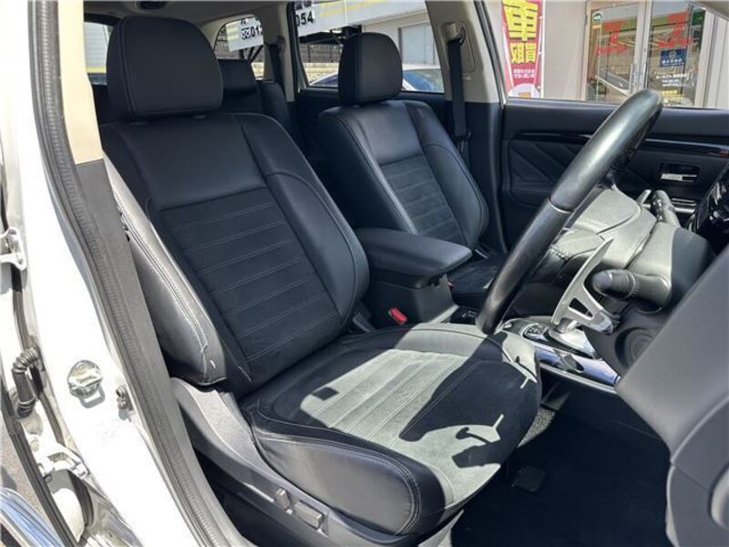 OUTLANDER PHEV