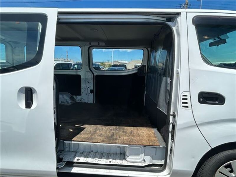 NV350 CARAVAN