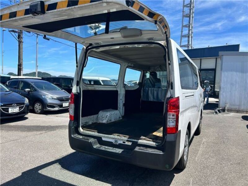 NV350 CARAVAN