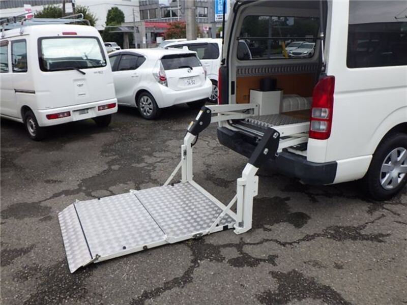 HIACE