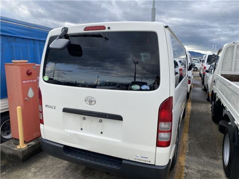 HIACE VAN