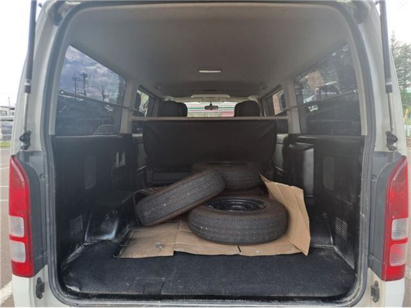 HIACE VAN