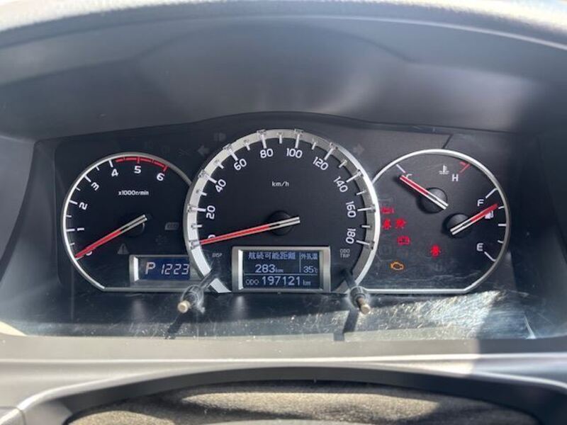 HIACE VAN