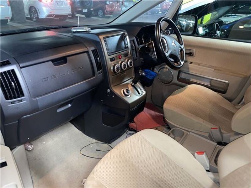 DELICA D5