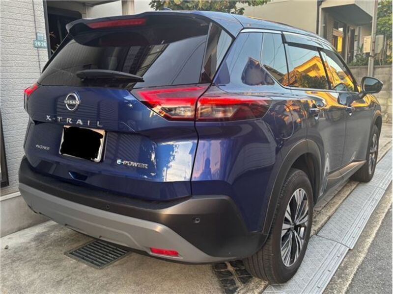 X-TRAIL