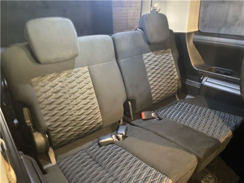 DELICA D5