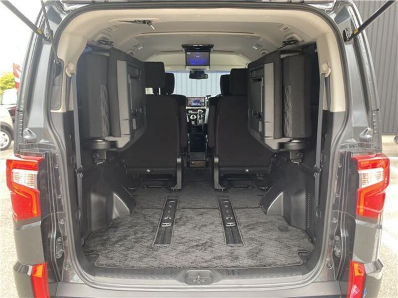 DELICA D5