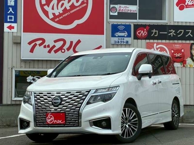 NISSAN ELGRAND