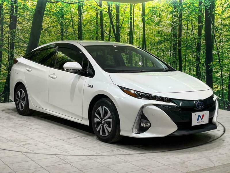 PRIUS PHV