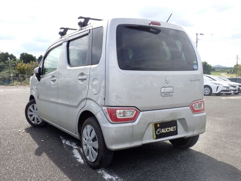 WAGON R