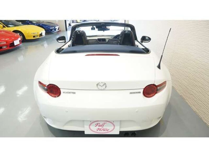 ROADSTER