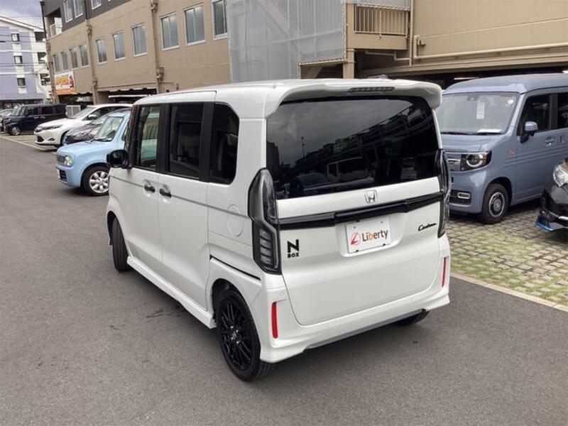 N BOX CUSTOM