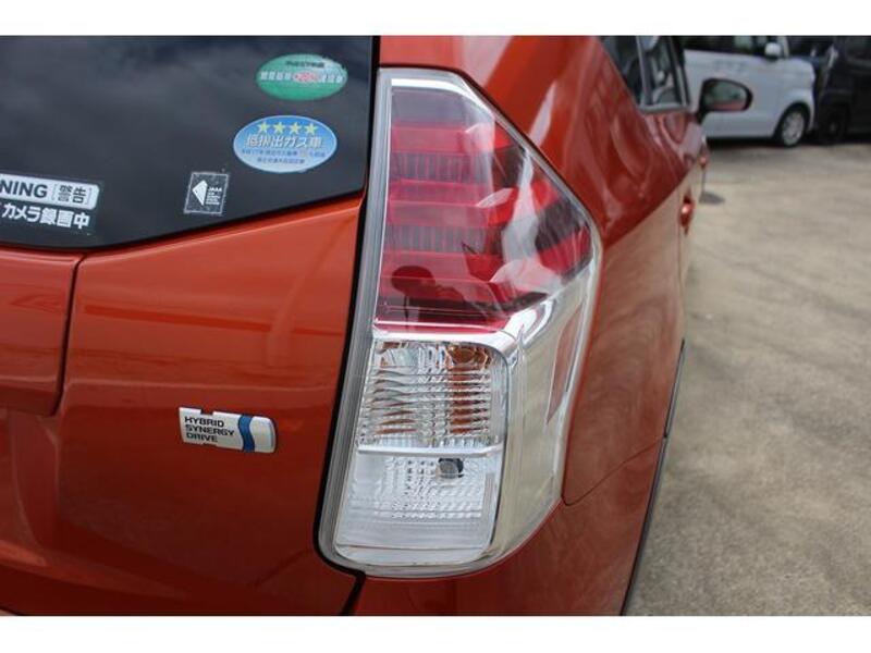 PRIUS ALPHA