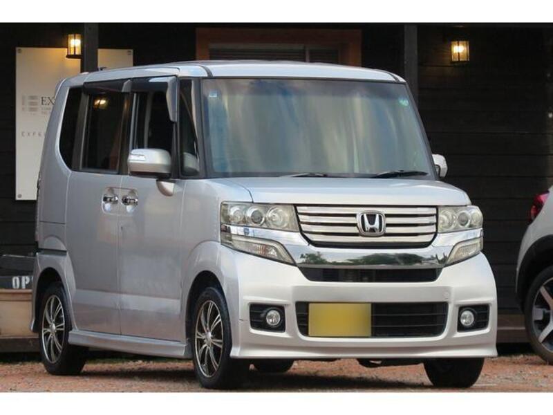 HONDA N BOX CUSTOM