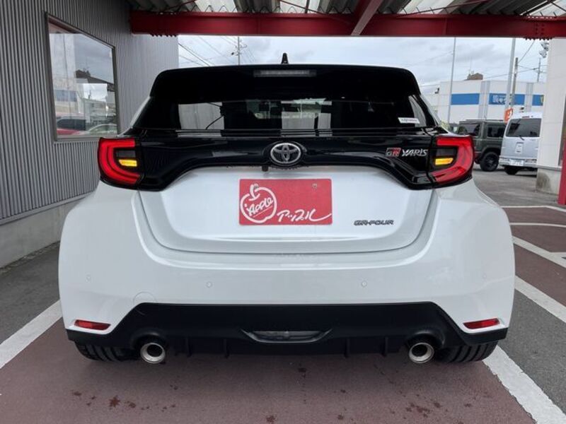 GR YARIS