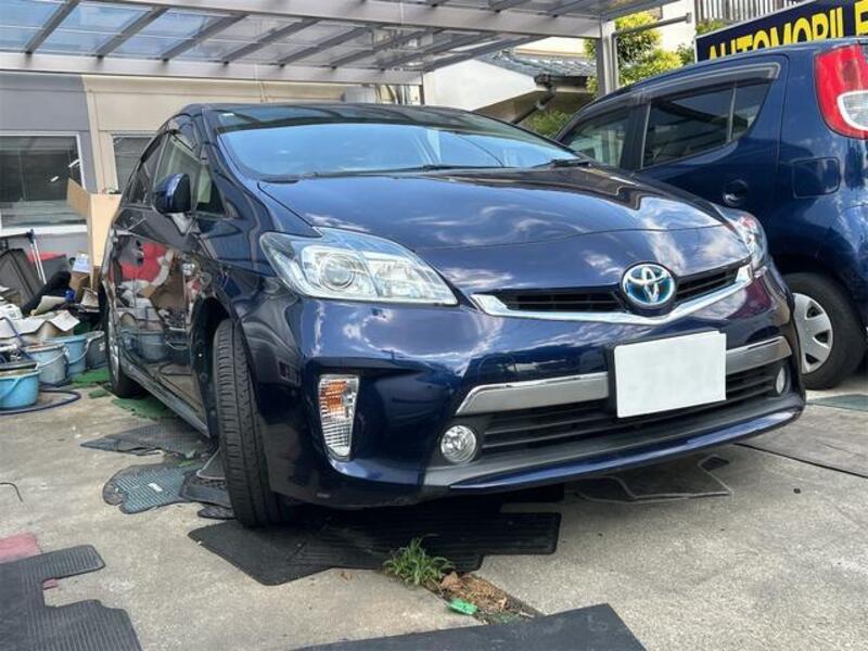 PRIUS PHV