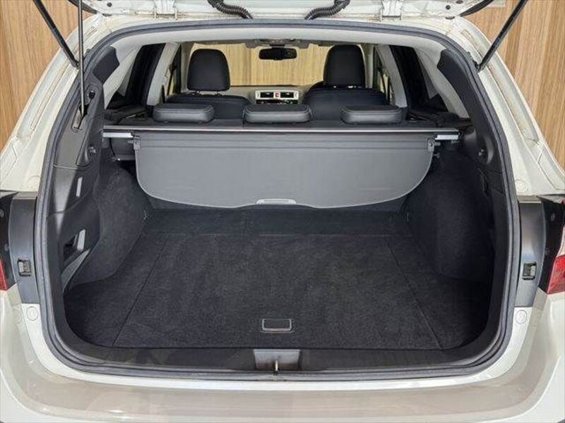 LEGACY OUTBACK