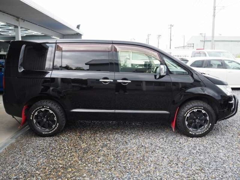 DELICA D5