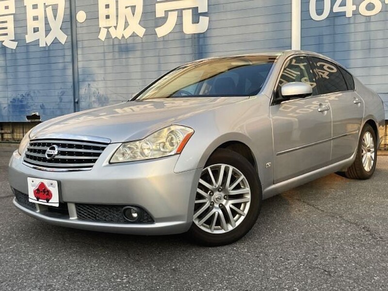 NISSAN FUGA