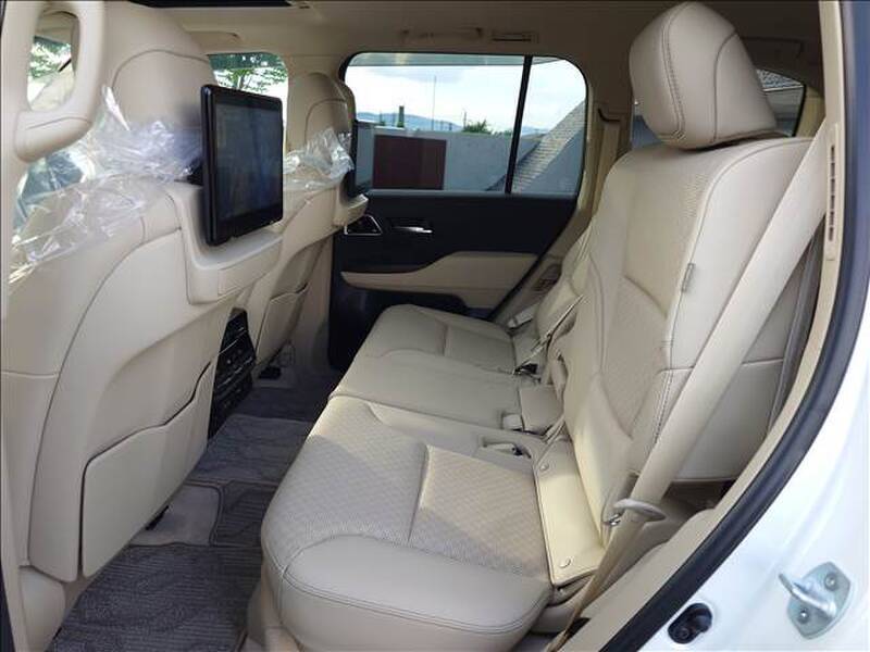 LAND CRUISER