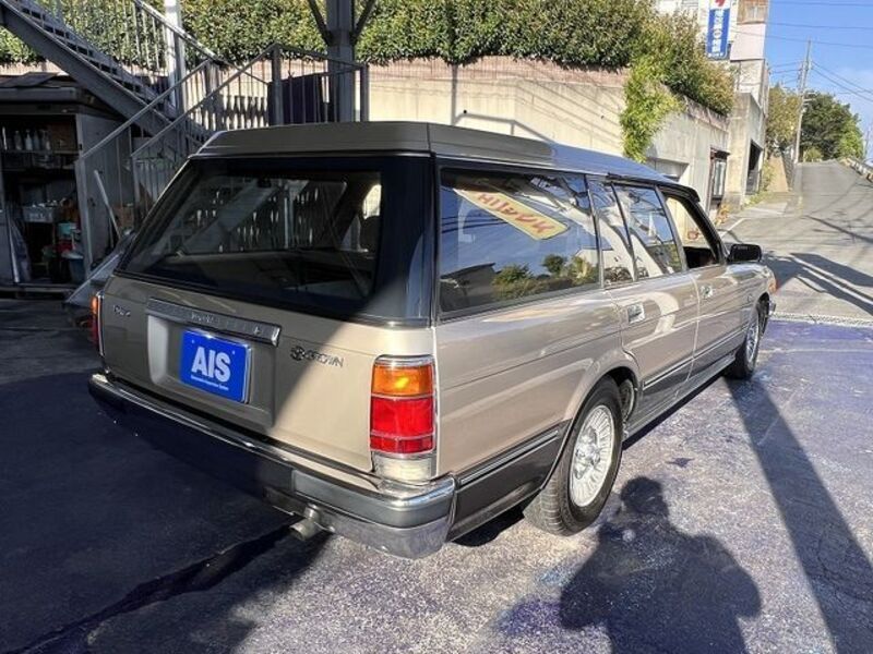 CROWN WAGON