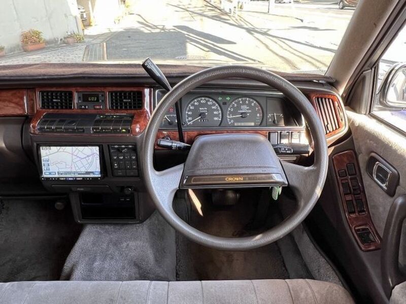 CROWN WAGON