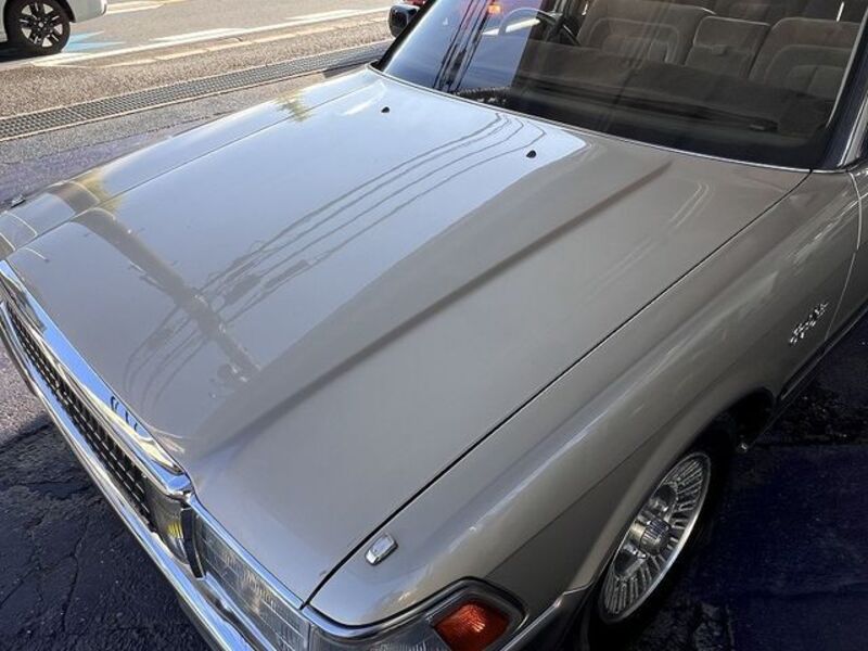 CROWN WAGON