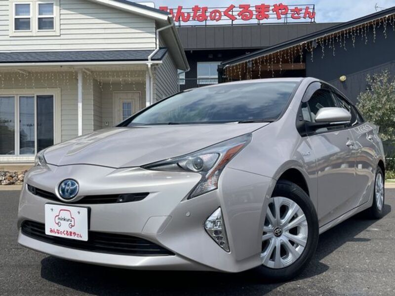 TOYOTA PRIUS