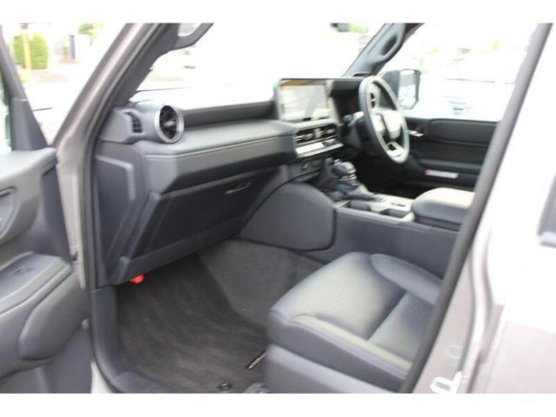 LAND CRUISER 250