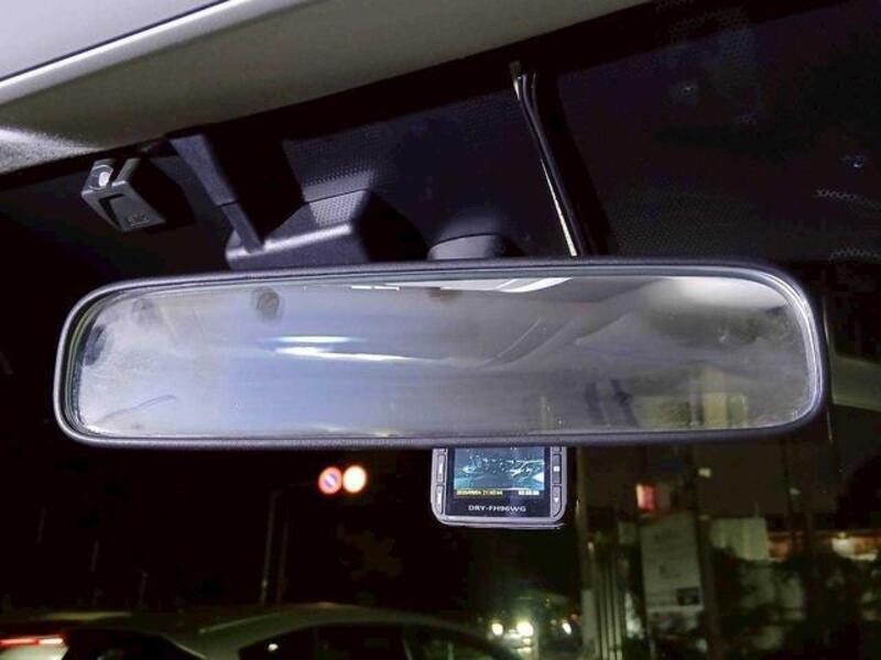 LAND CRUISER