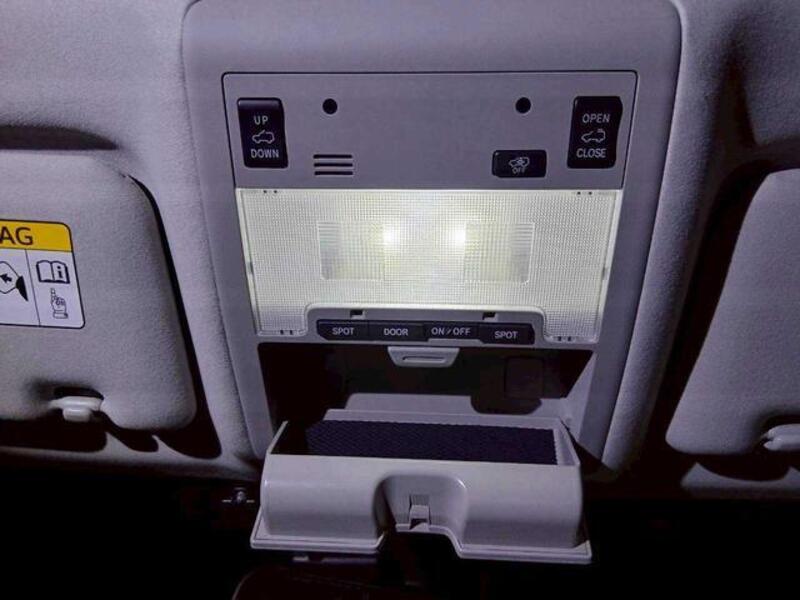 LAND CRUISER