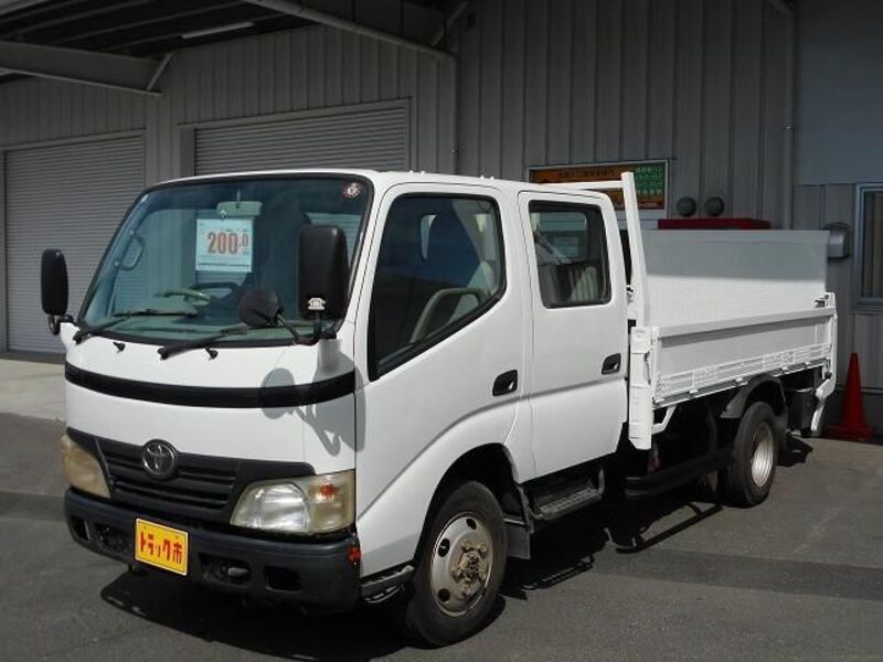 TOYOTA DYNA