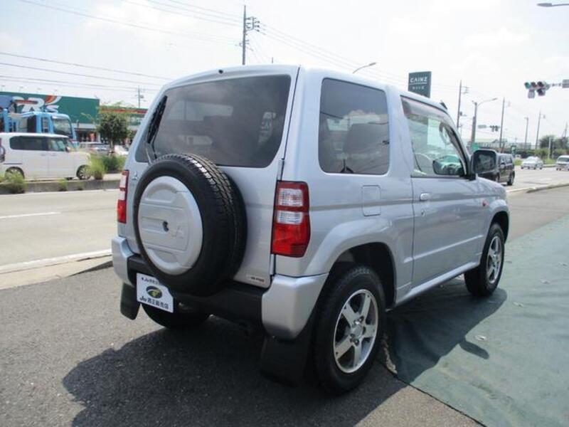 PAJERO MINI