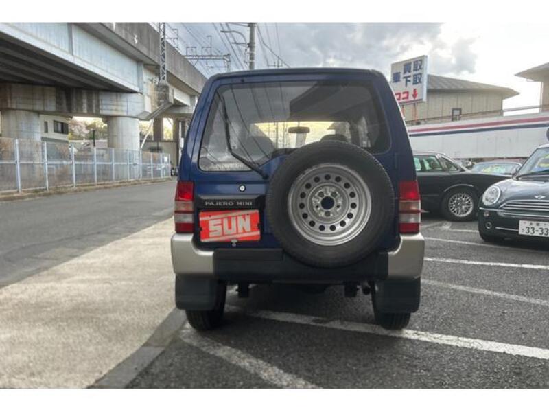 PAJERO MINI