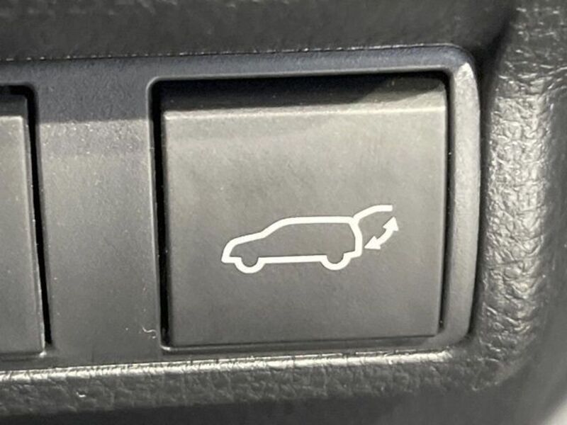 COROLLA CROSS