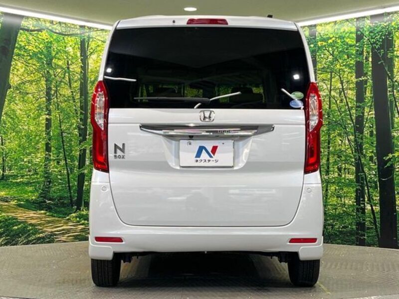N BOX