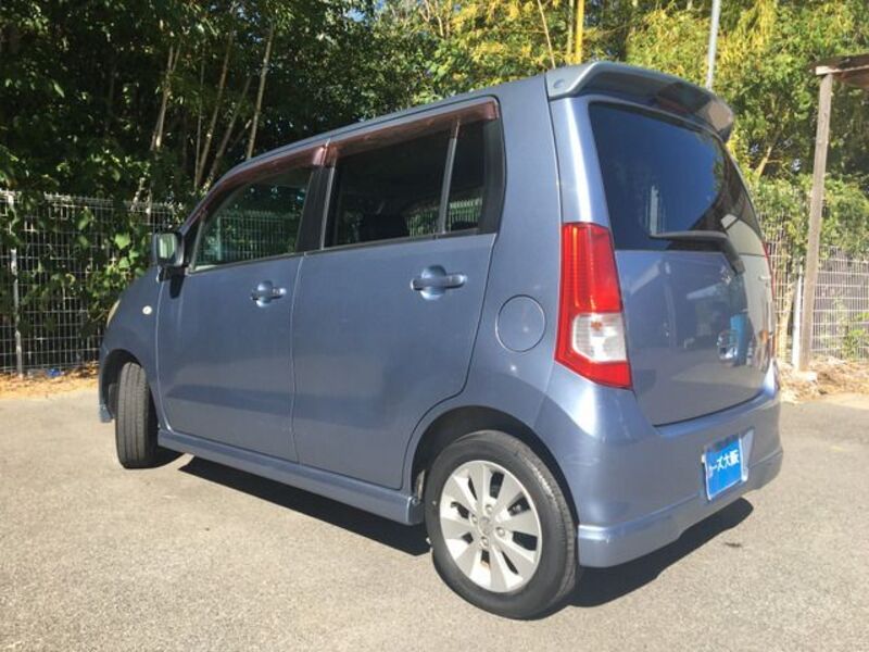 WAGON R