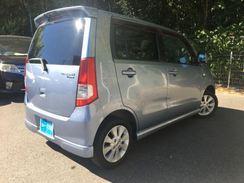 WAGON R