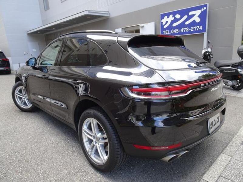 MACAN