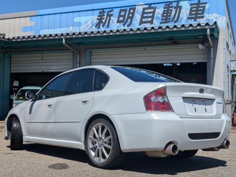 LEGACY B4