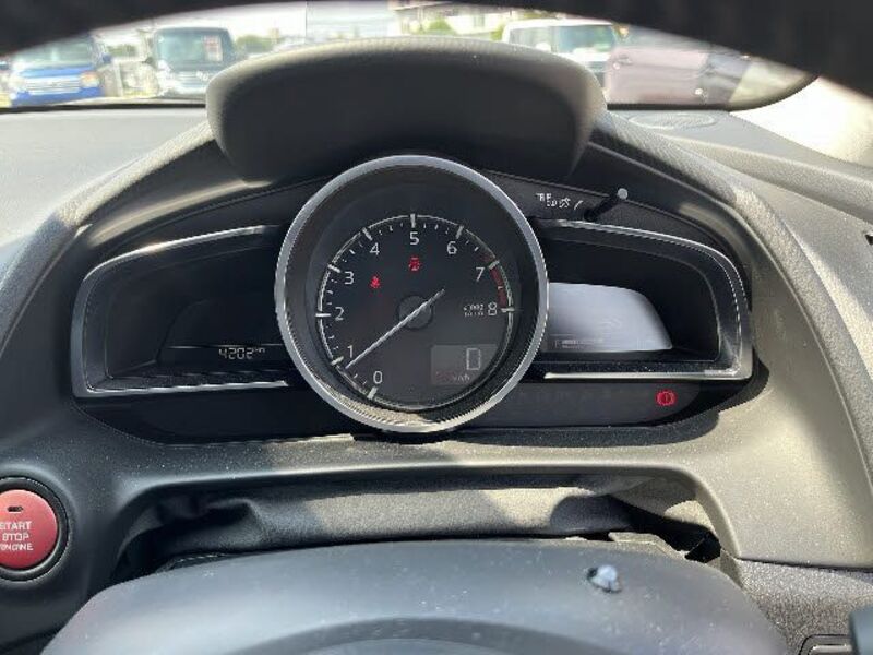 MAZDA2