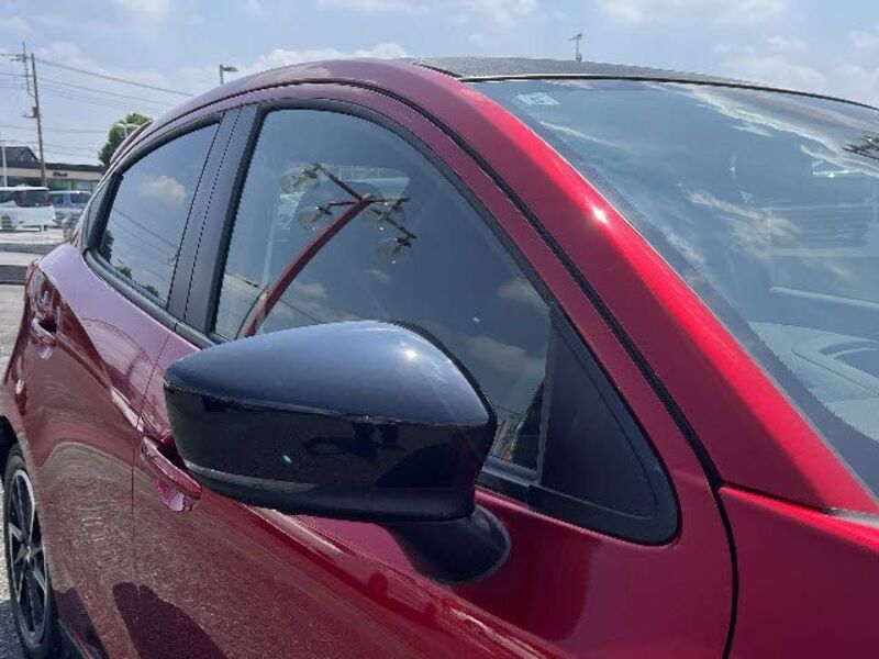 MAZDA2