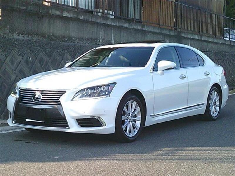 LEXUS LS