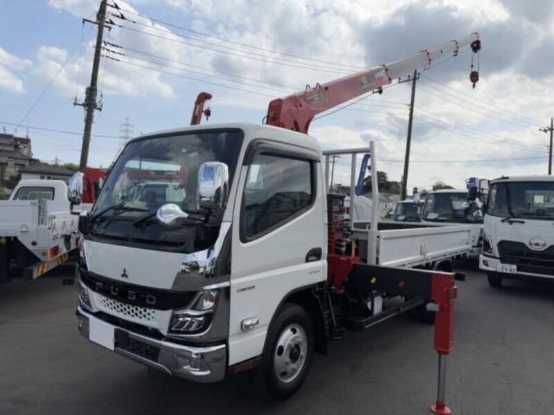 MITSUBISHI CANTER