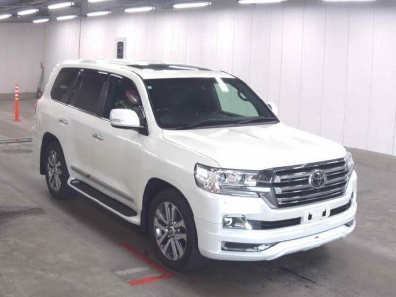 LAND CRUISER