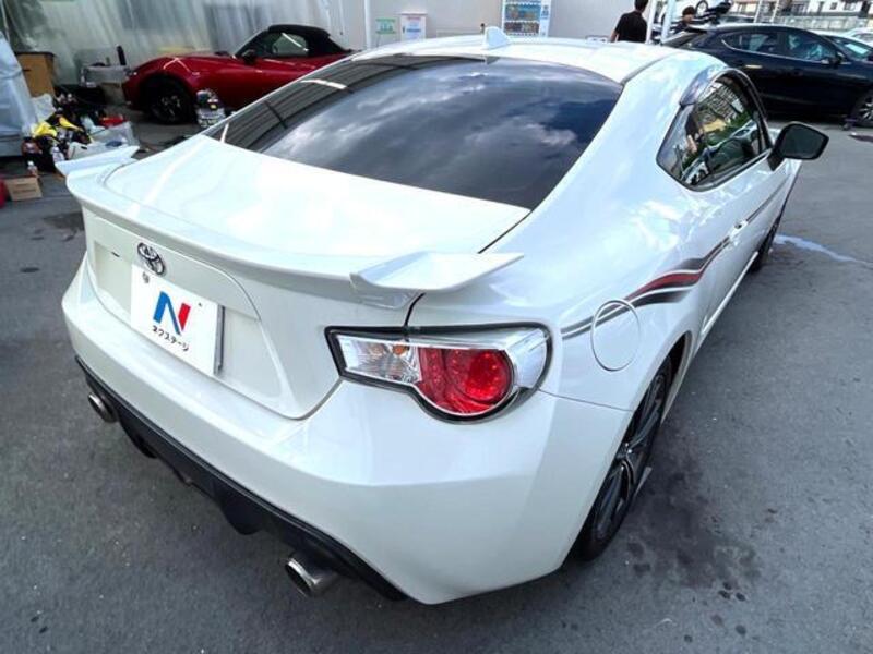 86