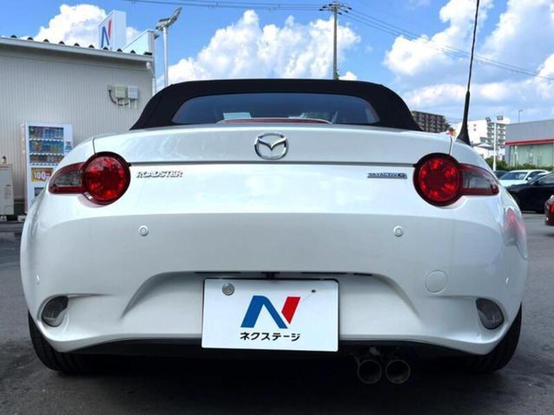 ROADSTER
