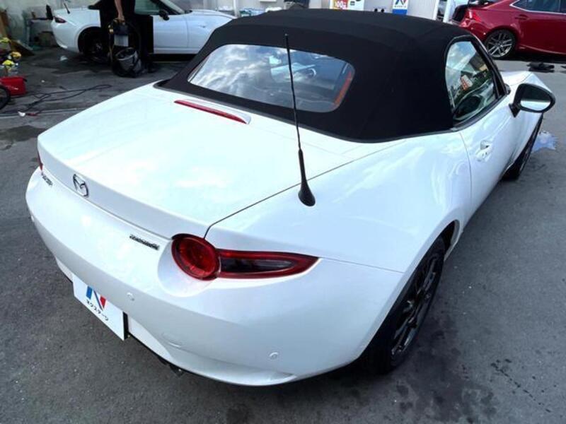 ROADSTER