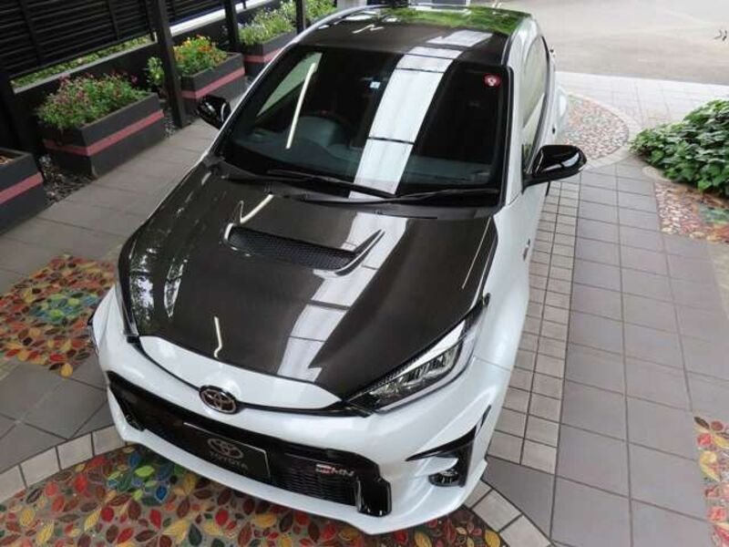 GR YARIS