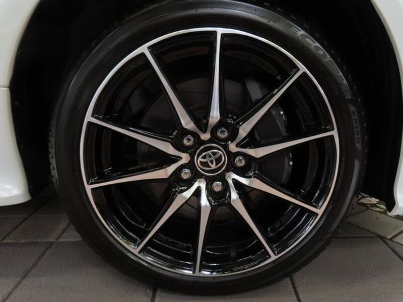 GR YARIS